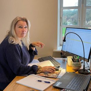Henriette Samsø har mange års erfaring med regnskab